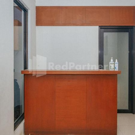De Lugano Scbd Syariah Mitra Reddoorz Hotel Jakarta Exterior photo