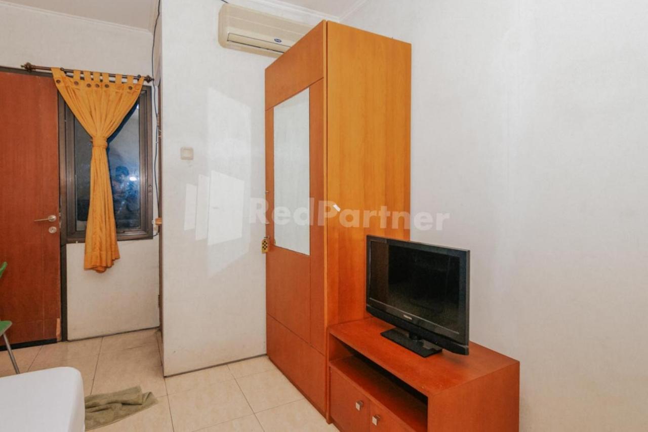 De Lugano Scbd Syariah Mitra Reddoorz Hotel Jakarta Exterior photo