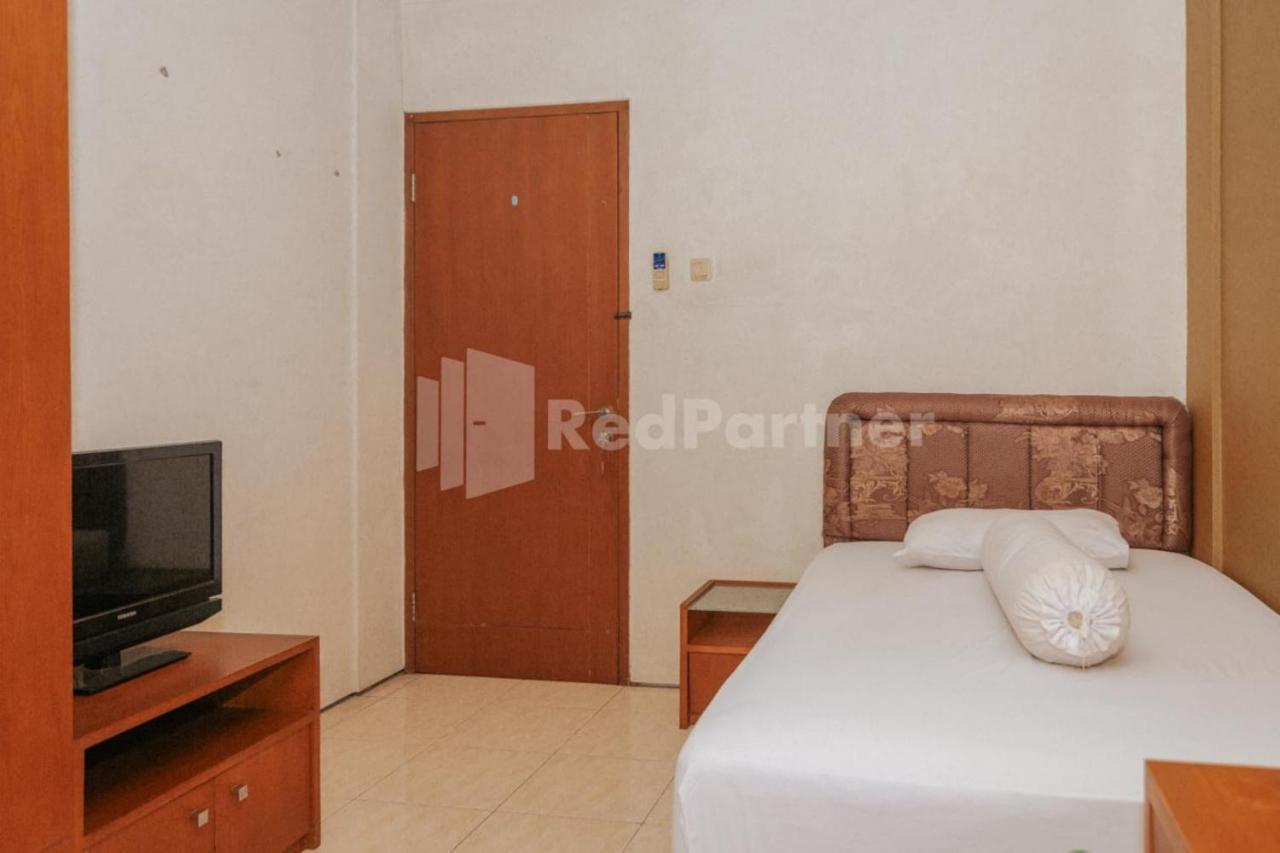 De Lugano Scbd Syariah Mitra Reddoorz Hotel Jakarta Exterior photo